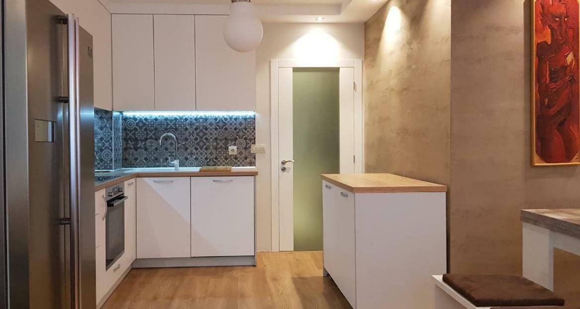 Luxury Apartments In Top City Center Varna 2 المظهر الخارجي الصورة